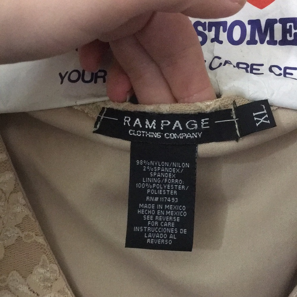 Blouse - Picture 3 of 5